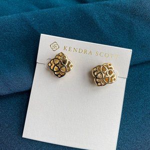 KENDRA SCOTT Tima Gold OverSized Stud Earrings